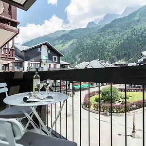 Balme 2 - Haven And Mont Blanc View Chamonix