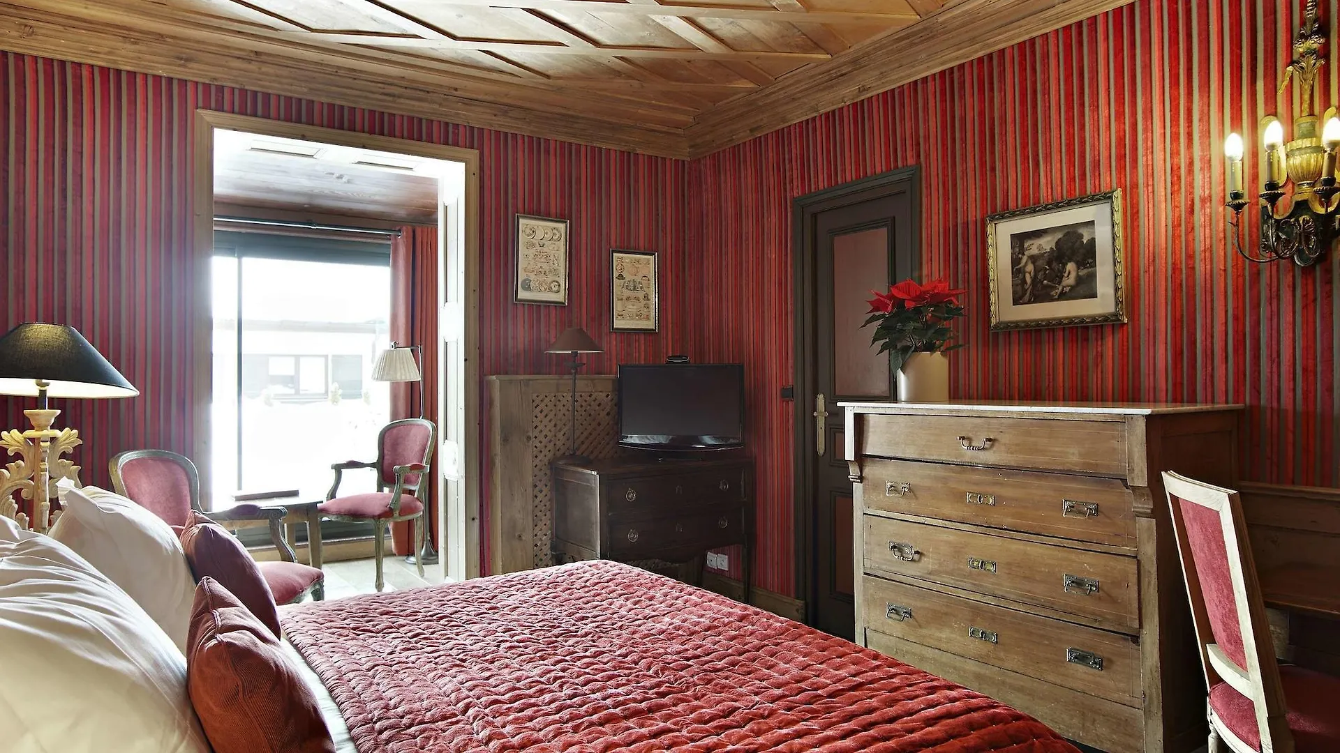 Hotel Mont Blanc Megeve 4*,